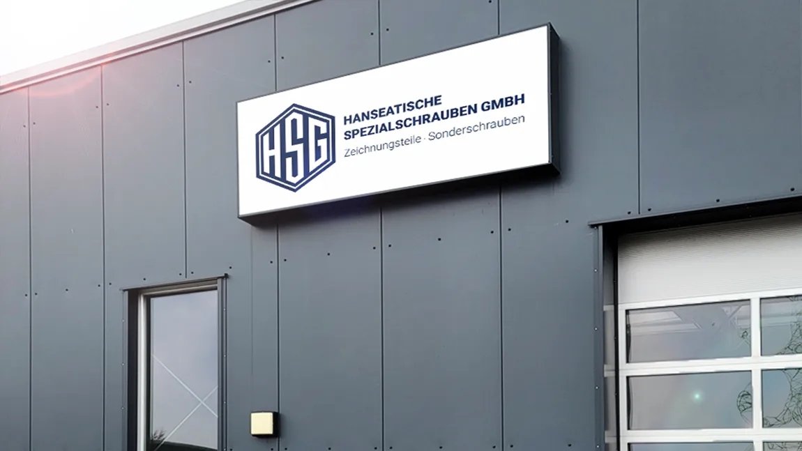 Halle mit HSG Firmenschild